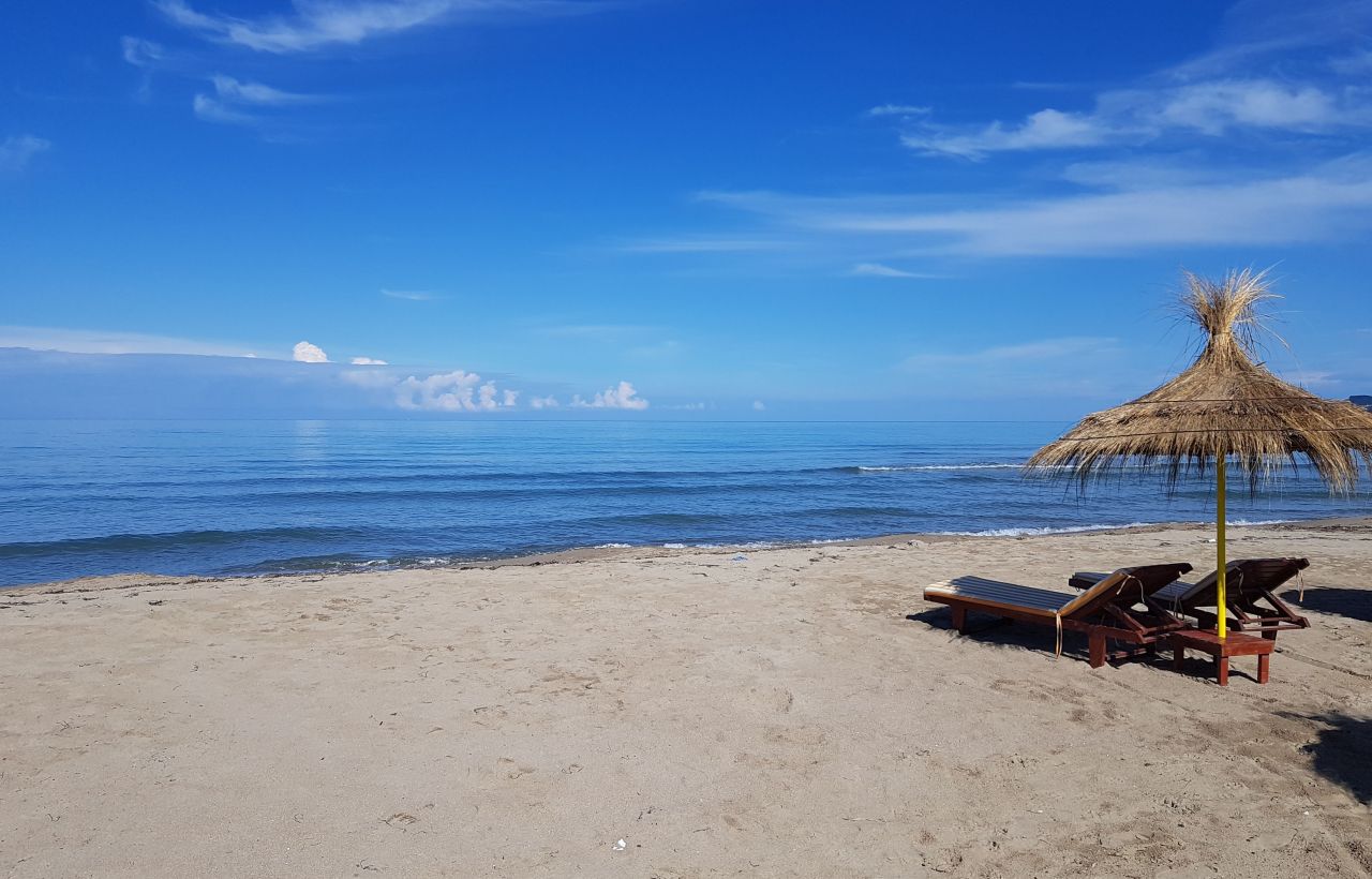 Nyaralóapartman a Perla Resortban Lalzit-öbölben